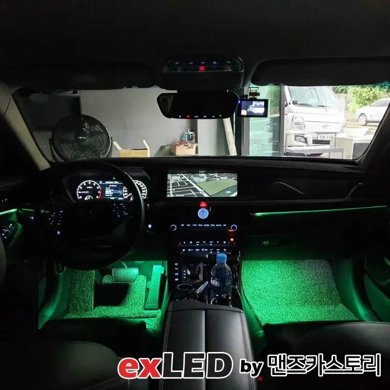 Genesis EQ900 ambient lighting - Genesis EQ900 Ambient Lighting Review — Brighter Interior photo 4