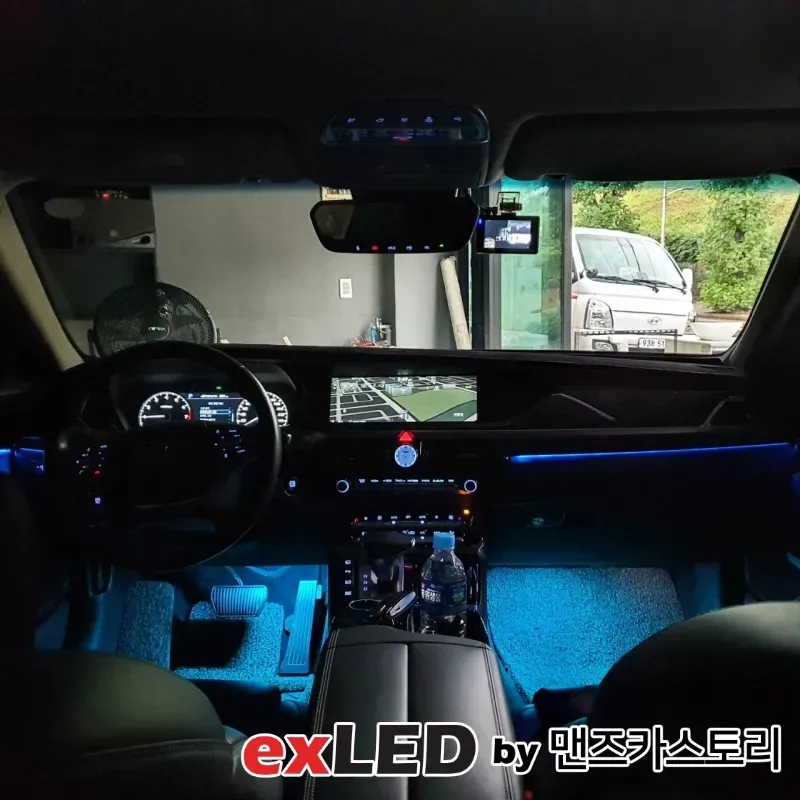 Genesis EQ900 ambient lighting - Genesis EQ900 Ambient Lighting Review — Brighter Interior photo 5