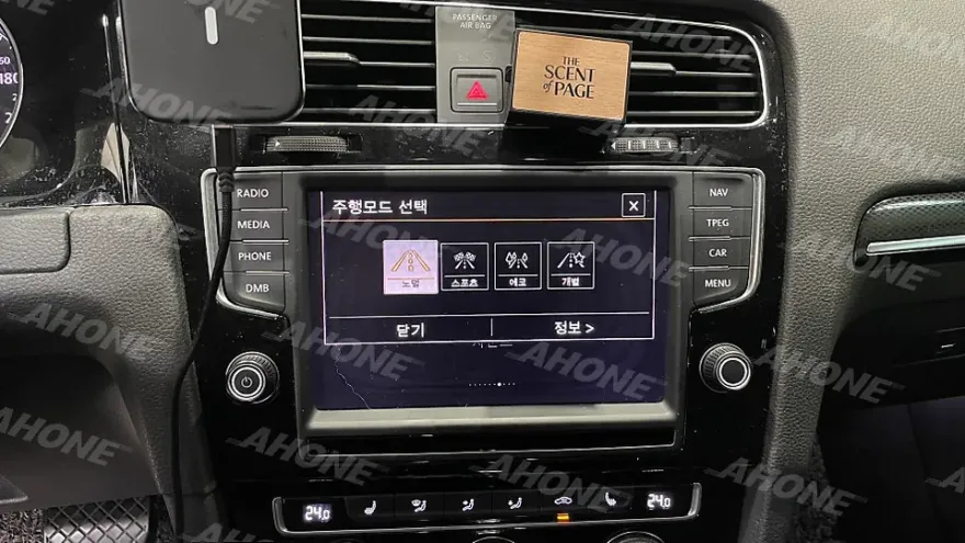 Volkswagen Golf android head unit - Volkswagen Golf Android Head Unit Review: CarPlay & More photo 4