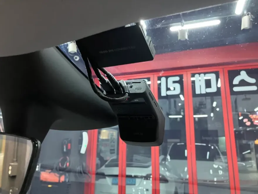 Tesla Model Y dash cam - Tesla Model Y Dash Cam Installation Review photo 3