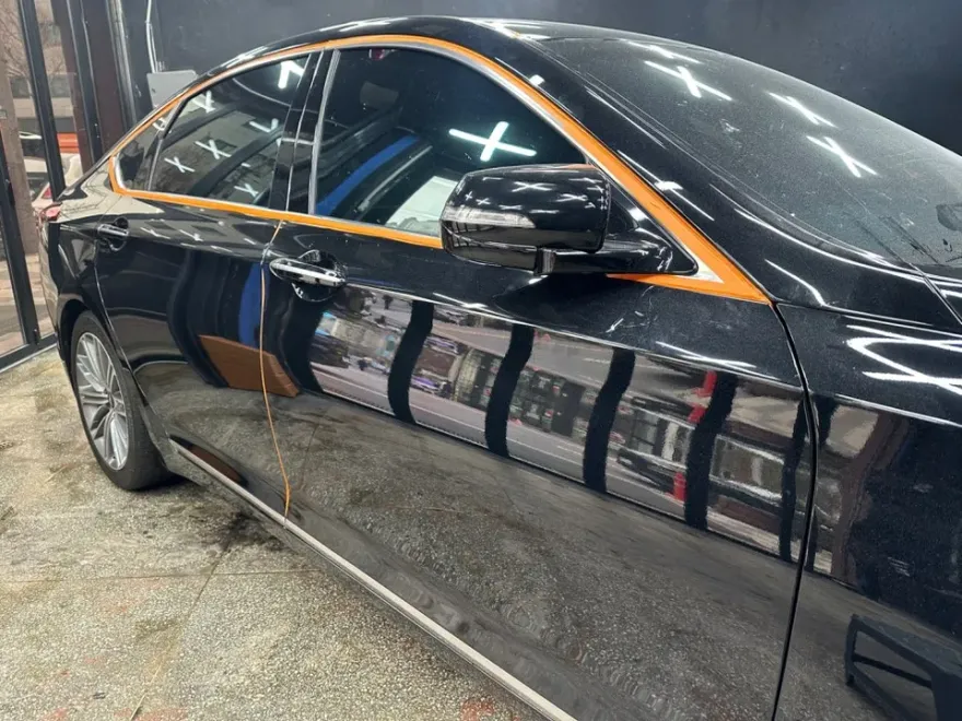 Genesis GV90のガラスコーティング事例|費用目安と仕上がり 施工写真 3-1