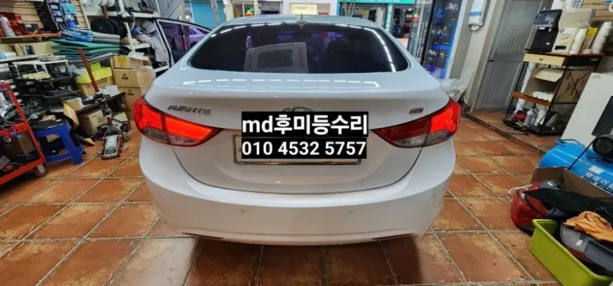 Hyundai Elantra MD lighting upgrade installation result