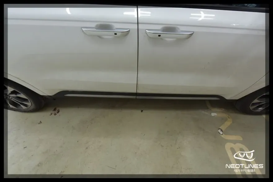 Kia Carnival KA4 body kit - Kia Carnival KA4 Body Kit Installation Review photo 3