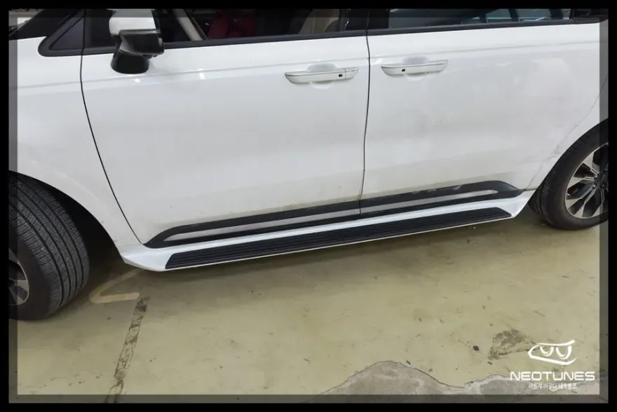 Kia Carnival KA4 body kit - Kia Carnival KA4 Body Kit Installation Review photo 6