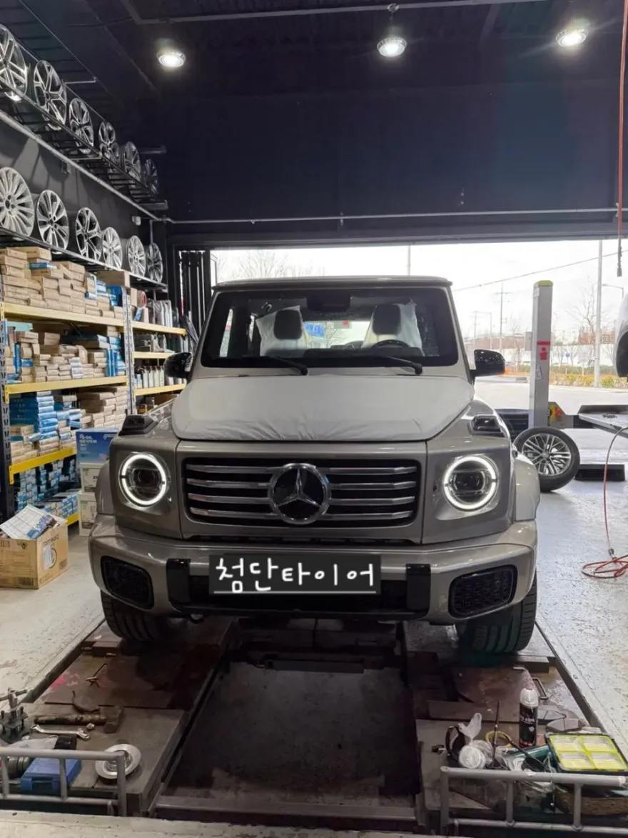 Mercedes-Benz G-Wagon wheel repair - Mercedes-Benz G-Wagon Wheel Repair & Painting Review photo 3