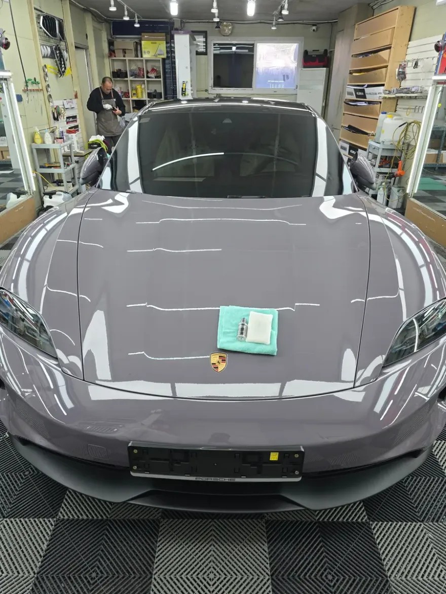 Porsche Taycan PPF施工事例|費用目安と仕上がり 施工写真 4-2