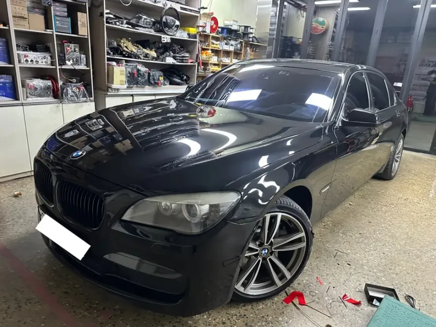 BMW 7 Series oem options installation result