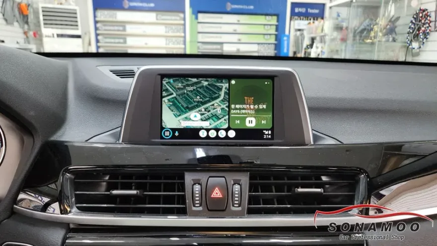 BMW X1のAndroid Auto・CarPlay取付事例 施工写真 2-2