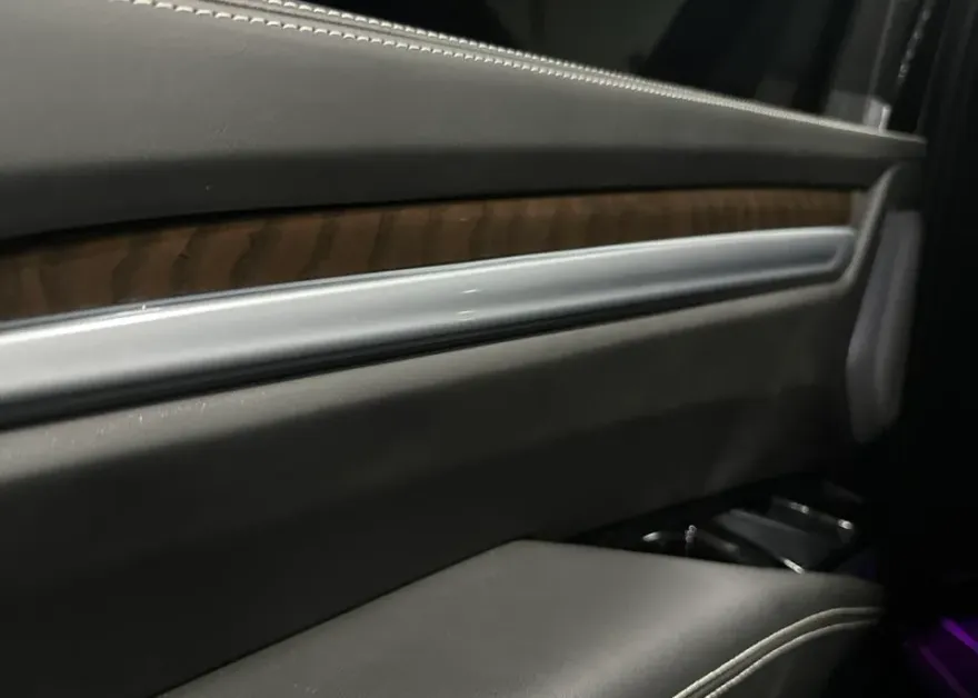 Cadillac Escalade ambient lighting - Cadillac Escalade Ambient Lighting Review — Cost & Results photo 3