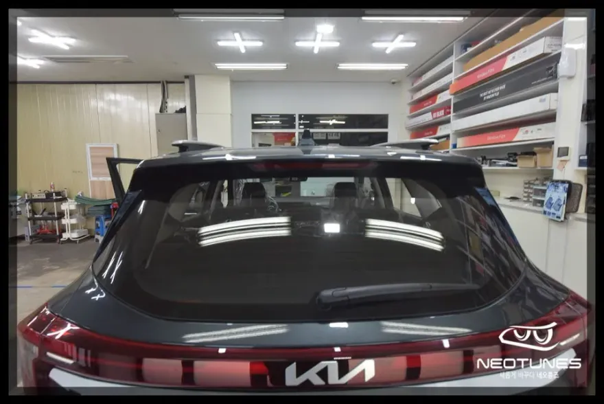 Kia Seltosのカーフィルム施工事例｜断熱・プライバシー効果 施工写真 3-1