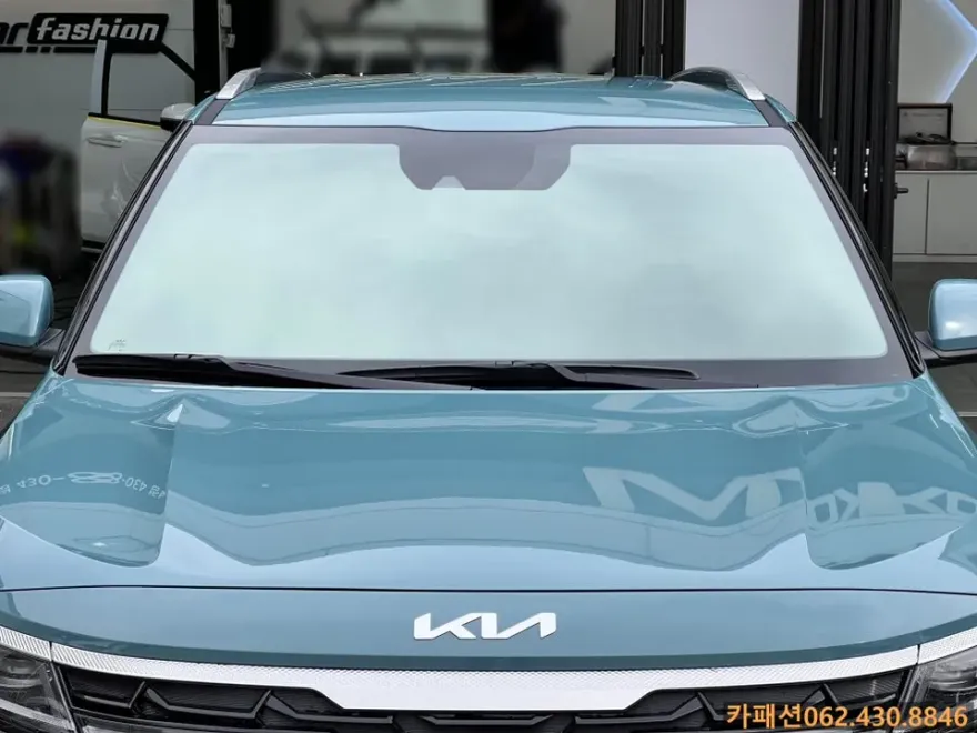Kia Seltosのカーフィルム施工事例|費用目安・仕上がり 施工写真 1-2