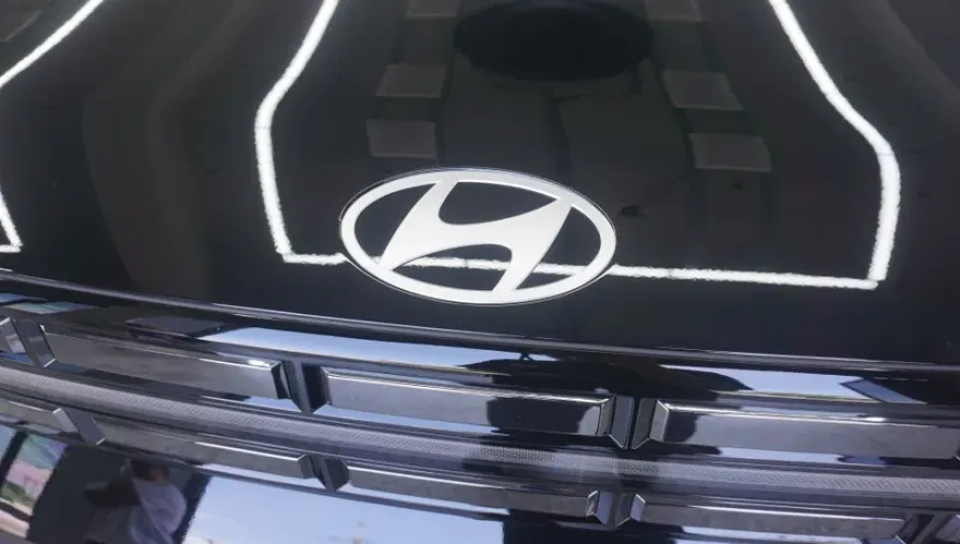 Hyundai Santa Fe MX5 ambient lighting - Hyundai Santa Fe MX5 Ambient Lighting Review: Cost & Results photo 3