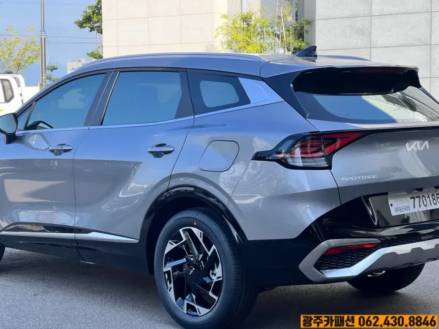 Kia Sportage NQ5のカーフィルム施工事例|費用目安・仕上がり 施工写真 2-3