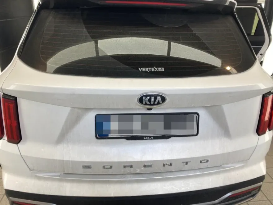 Kia Sorento MQ4のガラスコーティング事例|韓国での施工 施工写真 3-1