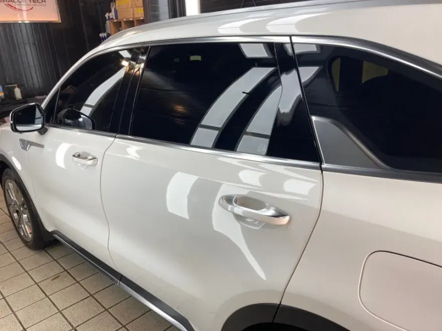 Kia Sorento MQ4のガラスコーティング事例|韓国での施工 施工写真 3-2