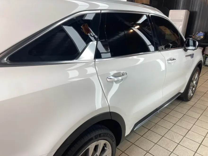 Kia Sorento MQ4のガラスコーティング事例|韓国での施工 施工写真 4-2