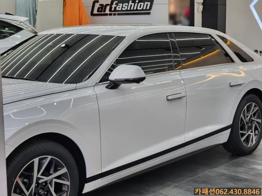Hyundai Grandeur GN7のカーフィルム施工事例|費用目安・仕上がり 施工写真 2-2