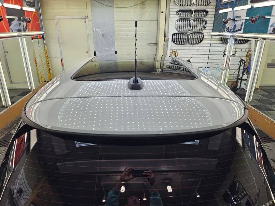 MINI MINI Cooperのカーラッピング事例|費用目安・仕上がり 施工写真 2-3