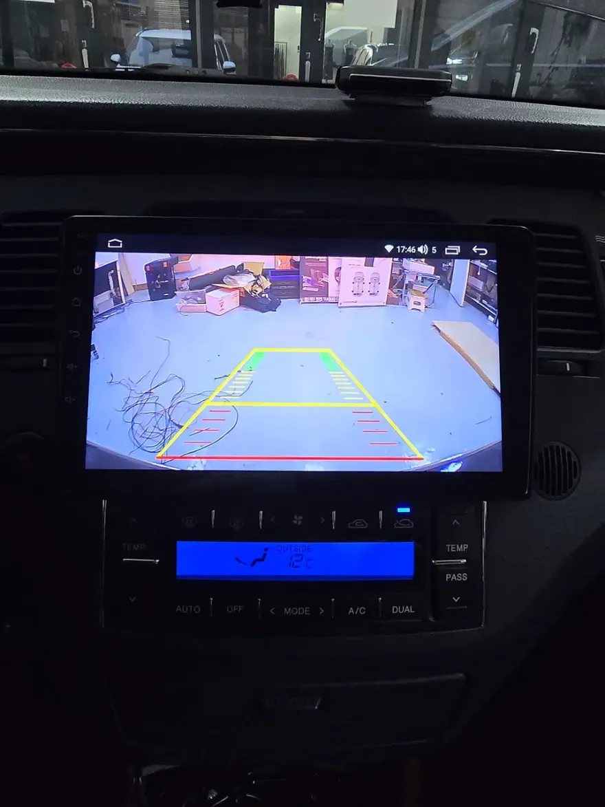 Hyundai AzeraのAndroid Auto・CarPlay取付事例 施工写真 1-3