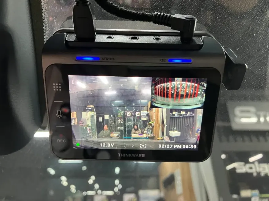 Genesis GV80のドラレコ取付事例|費用目安・仕上がり 施工写真 2-2