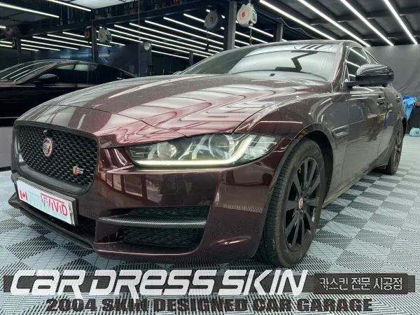 Jaguar XEのPPF施工事例｜カラーチェンジと保護効果 施工写真 1-1