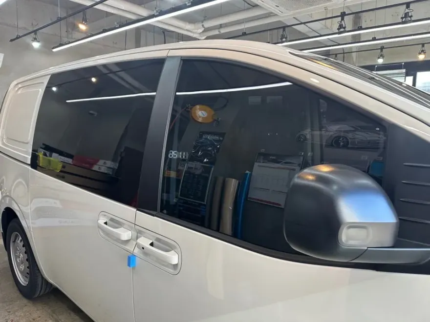 Hyundai Stariaのカーフィルム施工事例|費用目安・仕上がり 施工写真 3-3