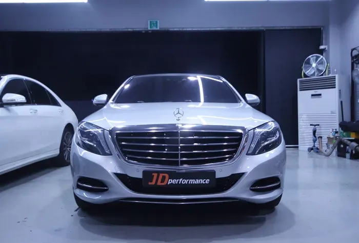 Mercedes-Benz S-Class W222 body kit installation result