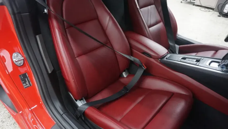 Porsche 718 Boxster interior customization - Porsche 718 Boxster Interior Customization Review photo 2