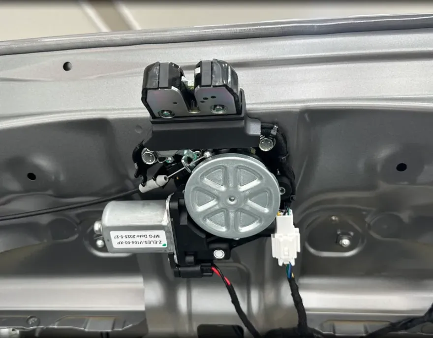 Toyota Camry oem options - Toyota Camry Power Trunk Retrofit Review photo 6