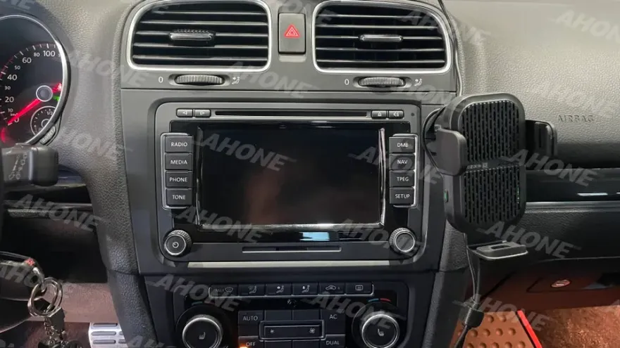 Volkswagen Golf 6th Gen android head unit - Volkswagen Golf 6th Gen CarPlay Retrofit Review — Cost photo 3