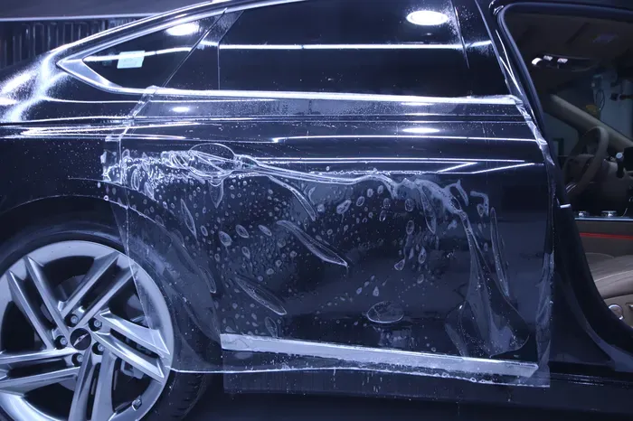 Genesis G80 RG3 PPF施工事例｜費用目安と仕上がり 施工写真 3-2