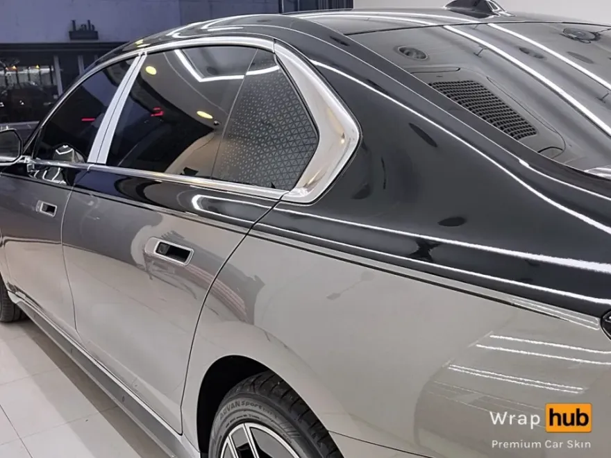 BMW 7 Seriesのカーラッピング事例|デュオトーン施工 施工写真 1-2