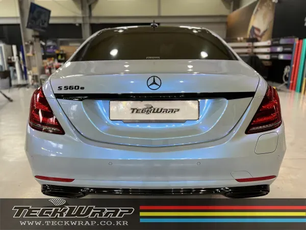 Mercedes-Benz S-Classのカーラッピング事例|費用目安・仕上がり 施工写真 2-2