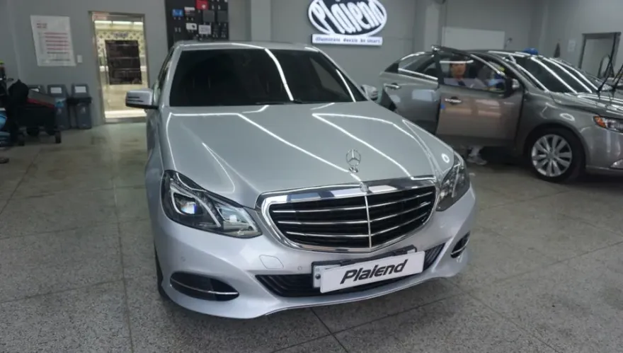 Mercedes-Benz E-Class W212 body repair installation result