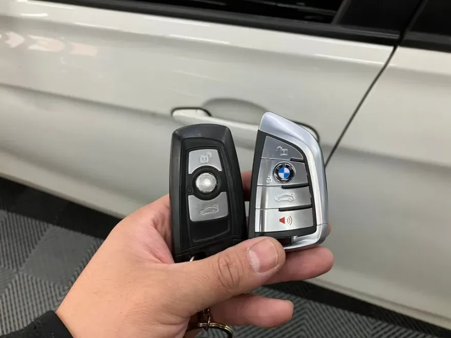 BMW 3 Series F30のドラレコ取付事例｜費用目安・仕上がり 施工写真 3-3