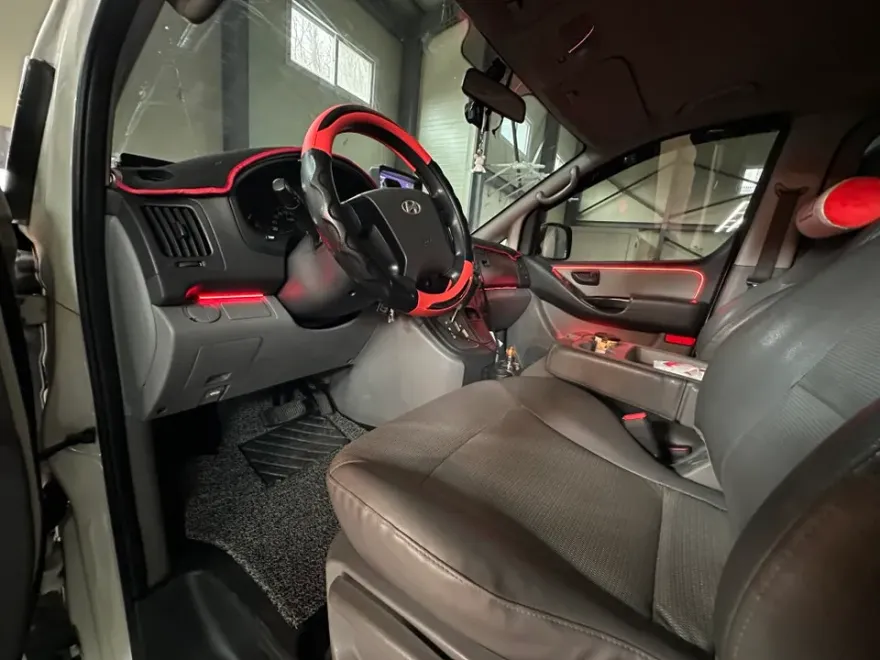 Hyundai Starex ambient lighting - Hyundai Starex Ambient Lighting Review — Cost & Results photo 5