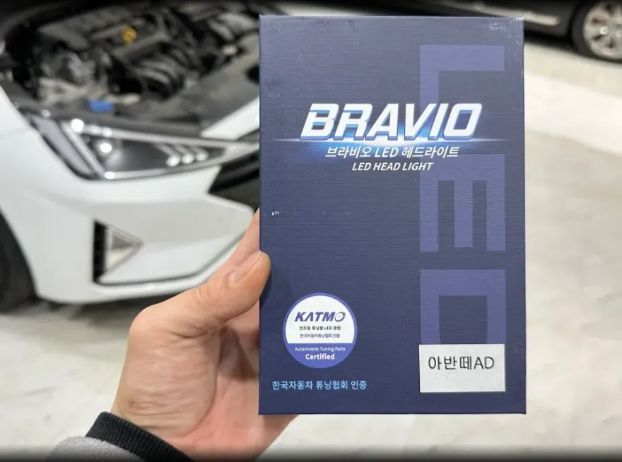 Hyundai Elantra ADのカーラッピング事例｜費用目安・仕上がり 施工写真 2-1