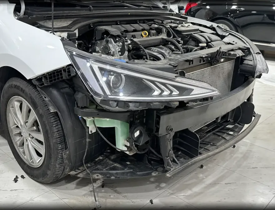 Hyundai Elantra ADのカーラッピング事例｜費用目安・仕上がり 施工写真 2-2