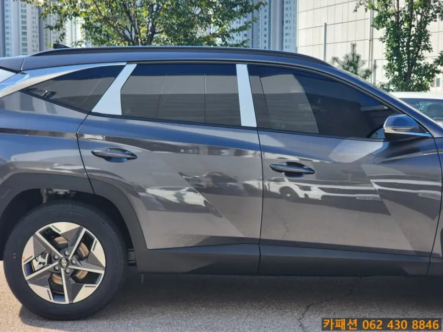 Hyundai Tucson NX4のカーフィルム施工事例|費用目安・仕上がり 施工写真 2-2