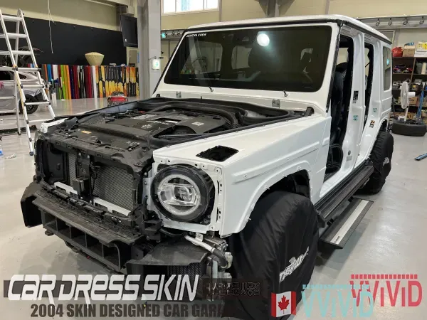 Mercedes-Benz G63 AMGのカーラッピング事例｜ガン・スモークグレー 施工写真 3-2