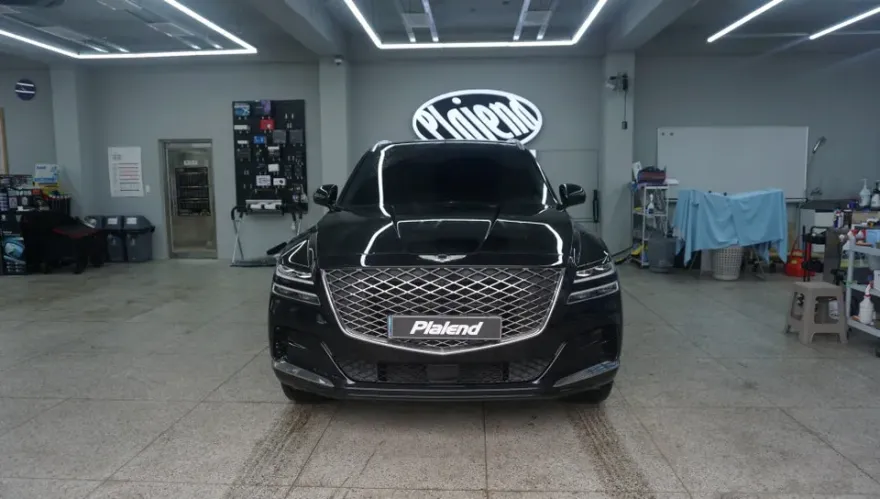 Genesis GV80 body kit installation result
