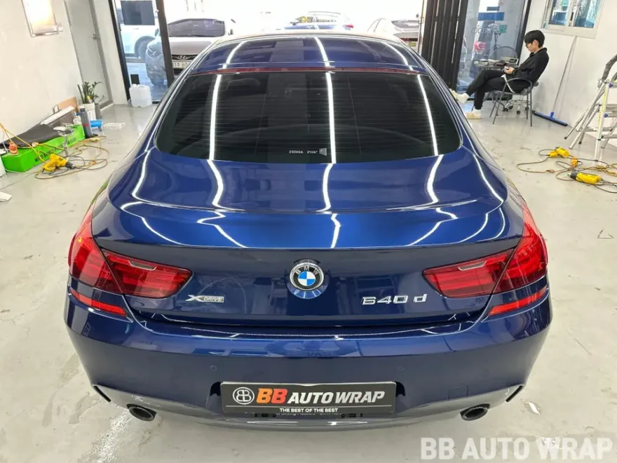 BMW 6 Series PPF施工事例|ルーフトップの保護と美観 施工写真 3-1