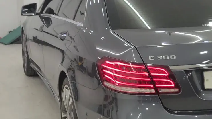 Mercedes-Benz E-Class W212 Blind Spot Assist Retrofit photo 1