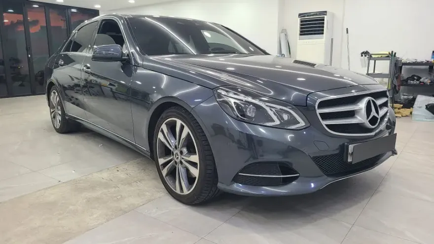 Mercedes-Benz E-Class W212 oem options installation result