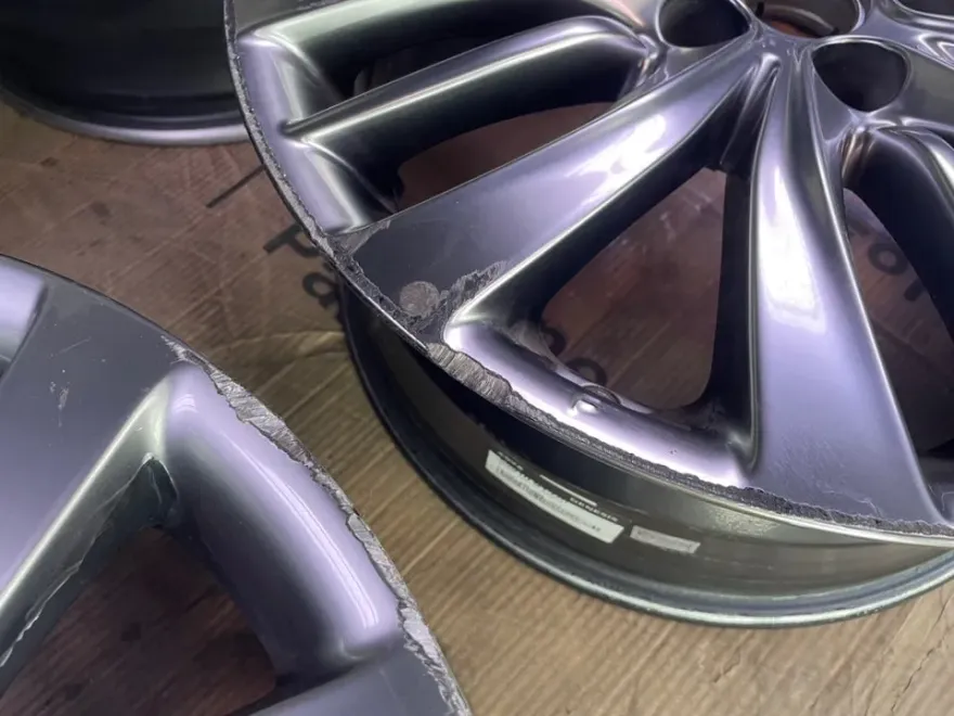 Genesis G80 DH wheel repair - Genesis G80 DH Wheel Repair & Painting Review photo 3