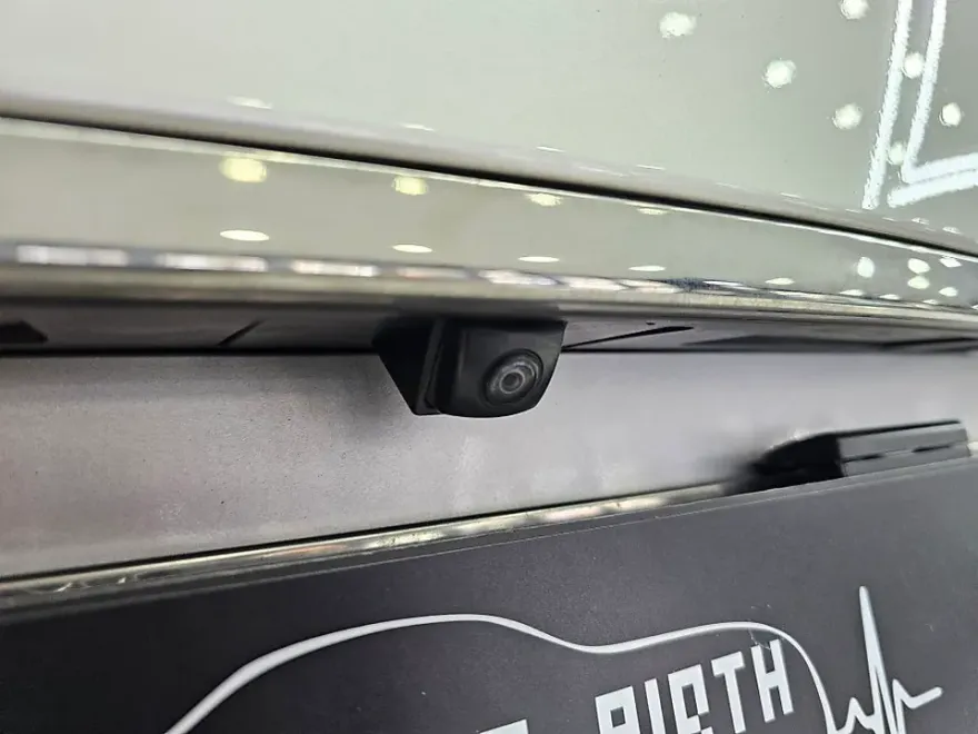 Kia K7のAndroid Auto・CarPlay取付事例 施工写真 2-1
