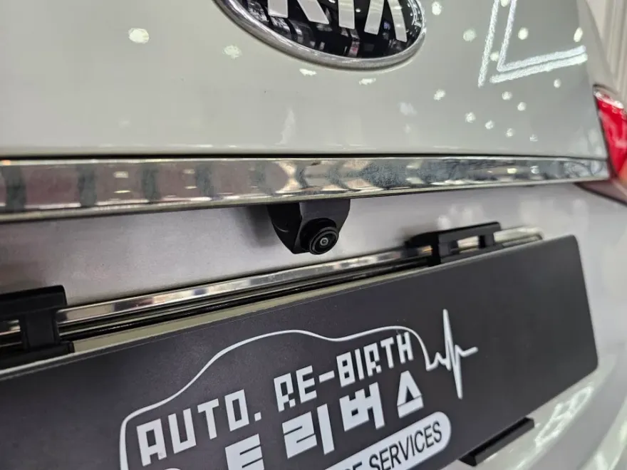 Kia K7のAndroid Auto・CarPlay取付事例 施工写真 1-2