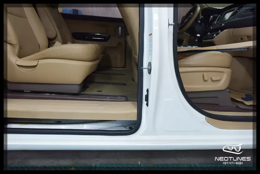 Kia Carnival YP body kit - Kia Carnival YP Body Kit Installation Review photo 4