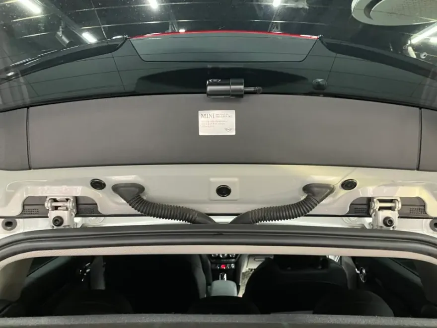 MINI Countrymanのドラレコ取付事例|費用目安・仕上がり 施工写真 3-3