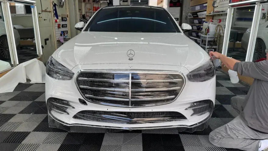 メルセデス・ベンツ Sクラス W223 PPF施工事例|費用目安・仕上がり 施工写真 2-2